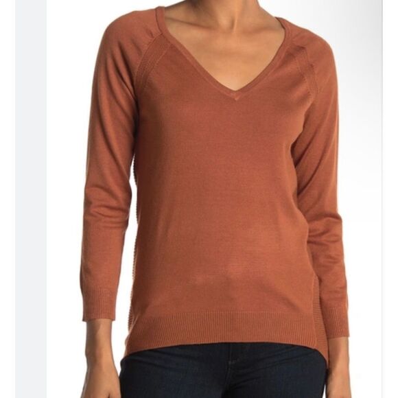 Cyrus V Neck Sweater - Picture 7 of 9